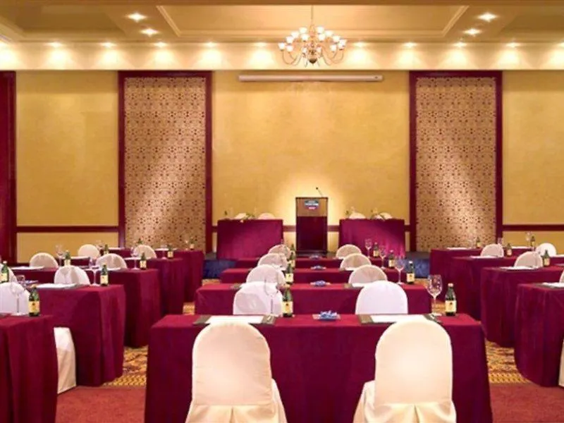 Millennium Lakeview Hotel Formerly Copthorne Lakeview Hotel Dubai 4*,