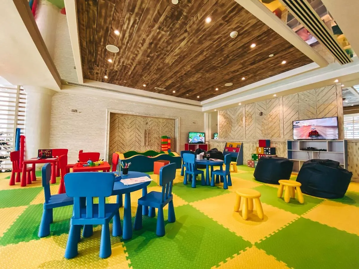 Millennium Lakeview Hotel Formerly Copthorne Lakeview Hotel Dubai